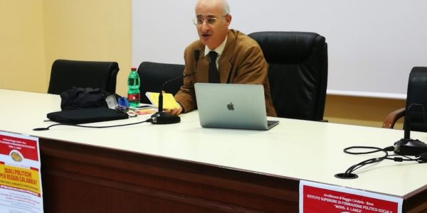 Regionalismo differenziato (equilibrato) si, secessione no